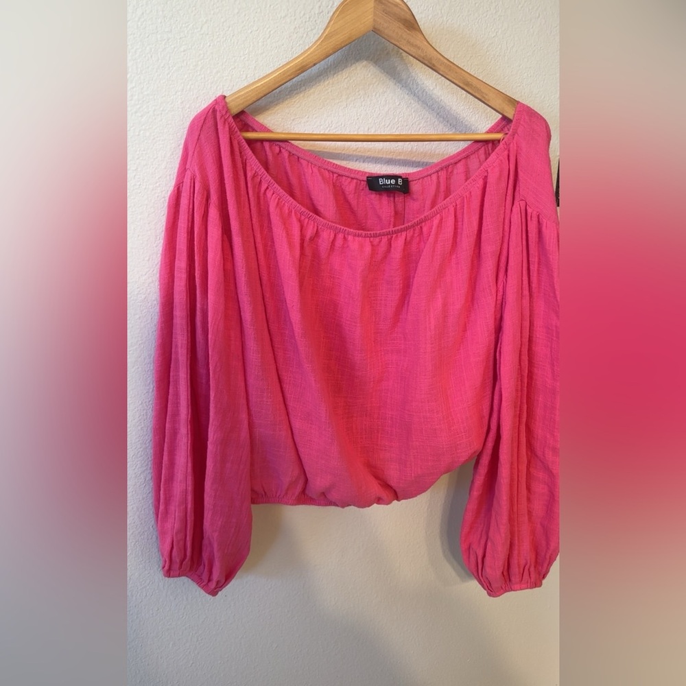 Off the shoulder long sleeve top